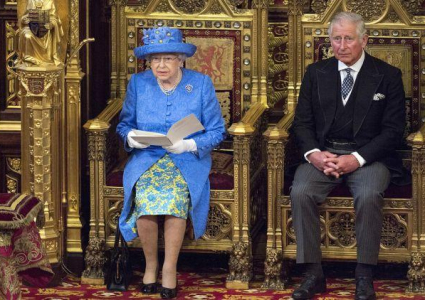 Елизабет Втора се пенсионира, кой ще е новият крал?