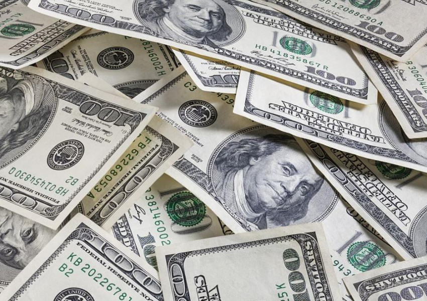 Американска фирма раздаде коледни бонуси за 10 млн. долара