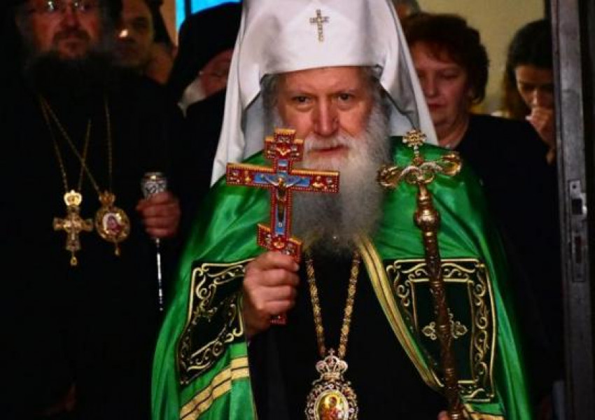 Патриарх Неофит поздрави и благослови за Рождество Христово всички българи - в Родината, и извън нея