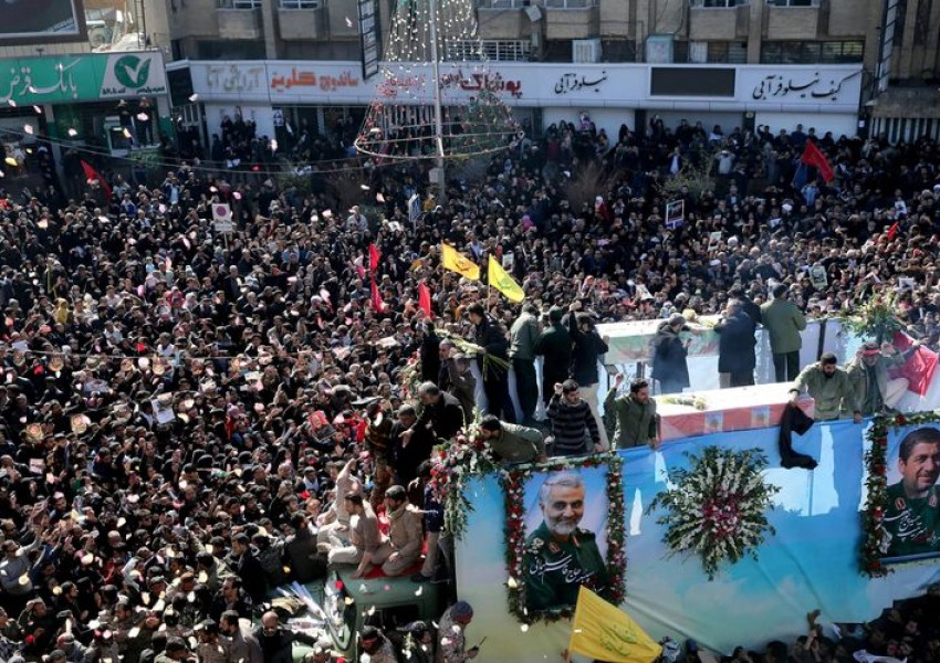 Отложиха погребението на Сюлеймани заради 40 загинали на процесията