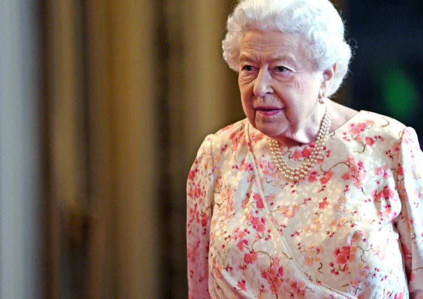 Кралица Елизабет търси майстори за двореца си 