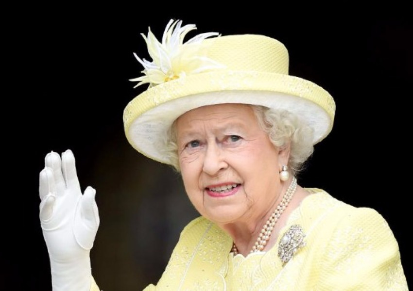 Кралица Елизабет Втора става на 94 години