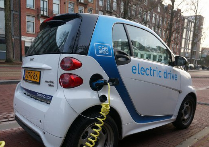 Лондон дава 6 бона ако искате да си смените колата с електрическата