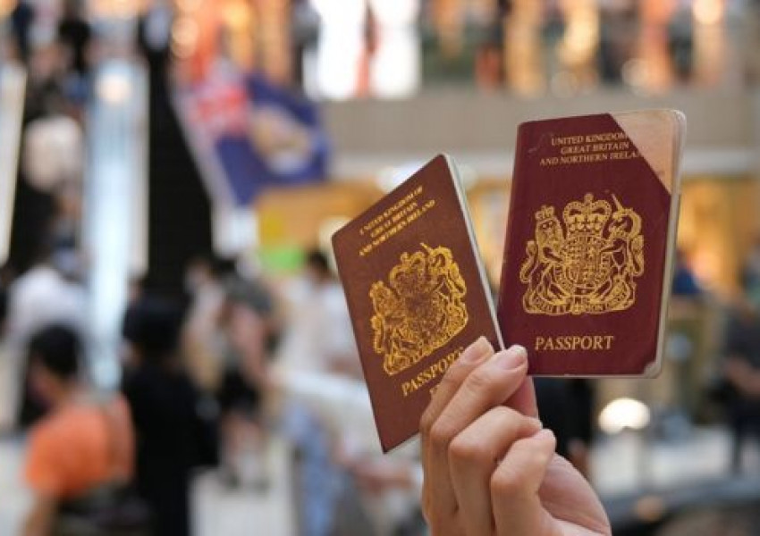 Великобритания ще даде гражданство на идващите от Хонг Конг