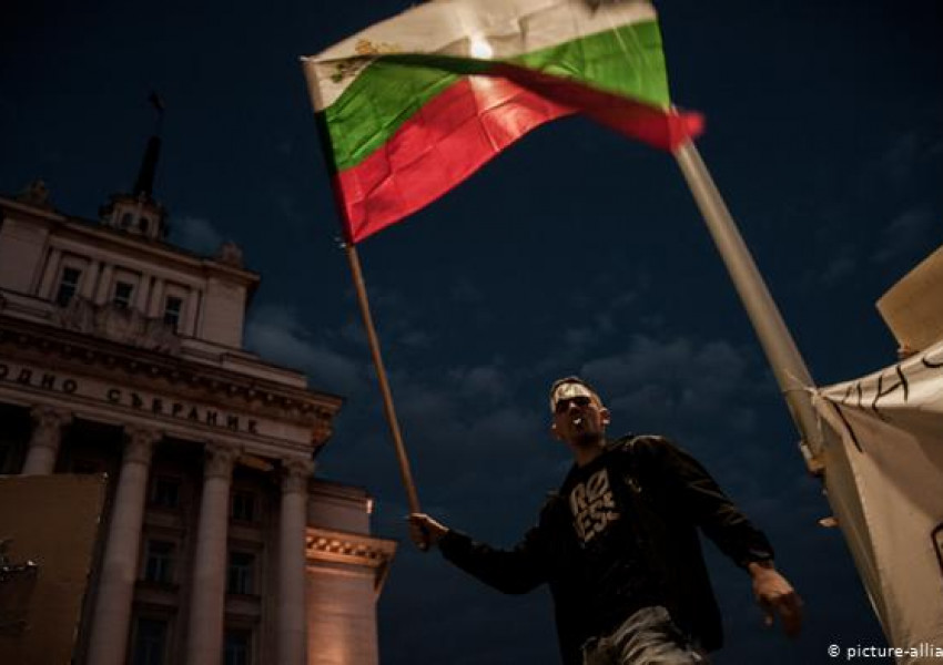 Чужди медии за България: Те не искат повече да търпят арогантния елит