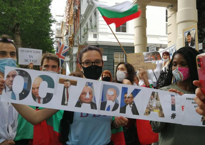 Десетки български учени и университетски преподаватели в чужбина подкрепиха протестите