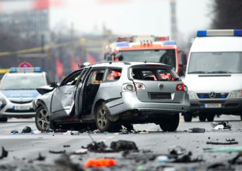 Кола-бомба се взриви в Берлин