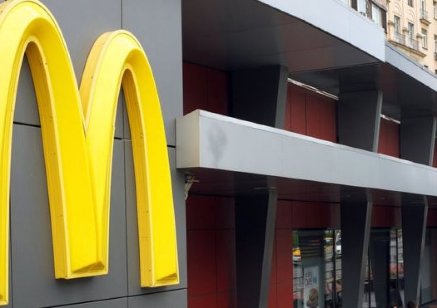 Британски служители на "Макдоналдс" излизат на стачка
