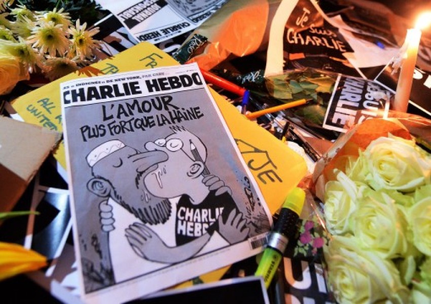 "Шарли Ебдо" си търси автори!
