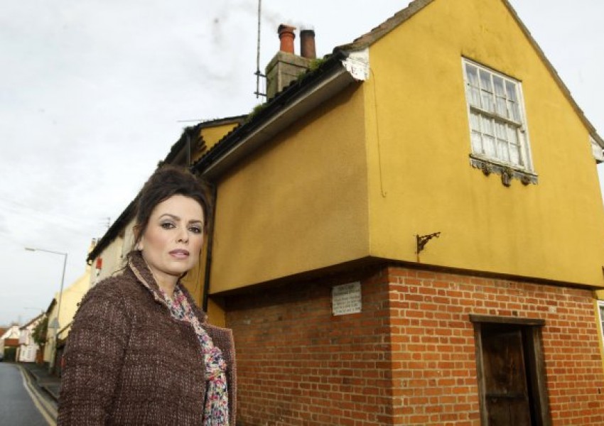 Една от най-страховитите къщи в Англия е обявена за продан