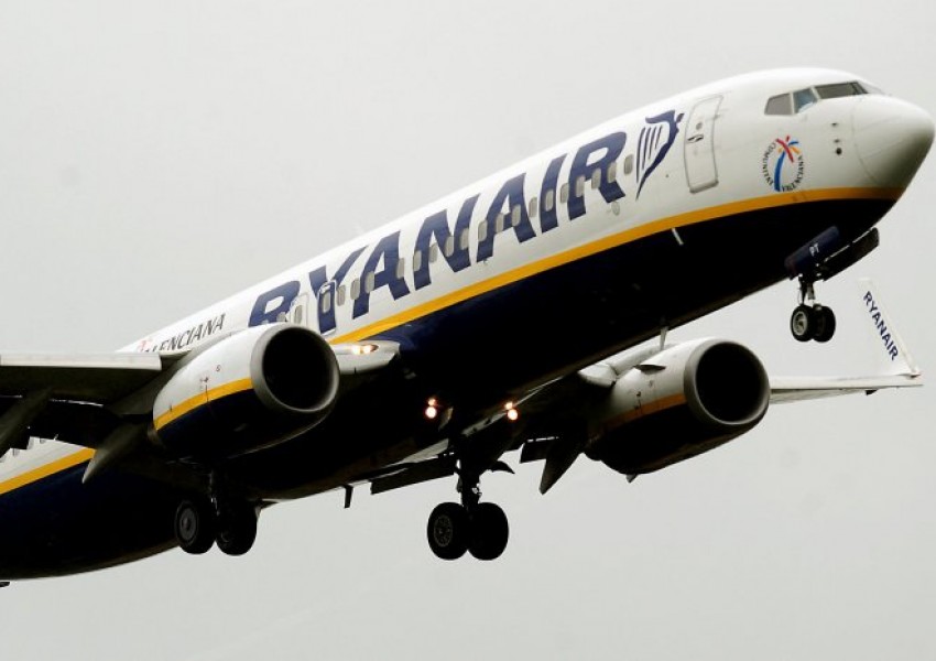 Пияни шотландци контузиха дете по време на полет на Ryanair