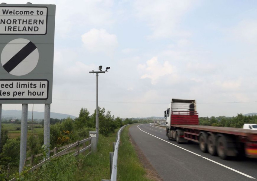 Ирландия разполага полиция по границата при Брекзит без сделка