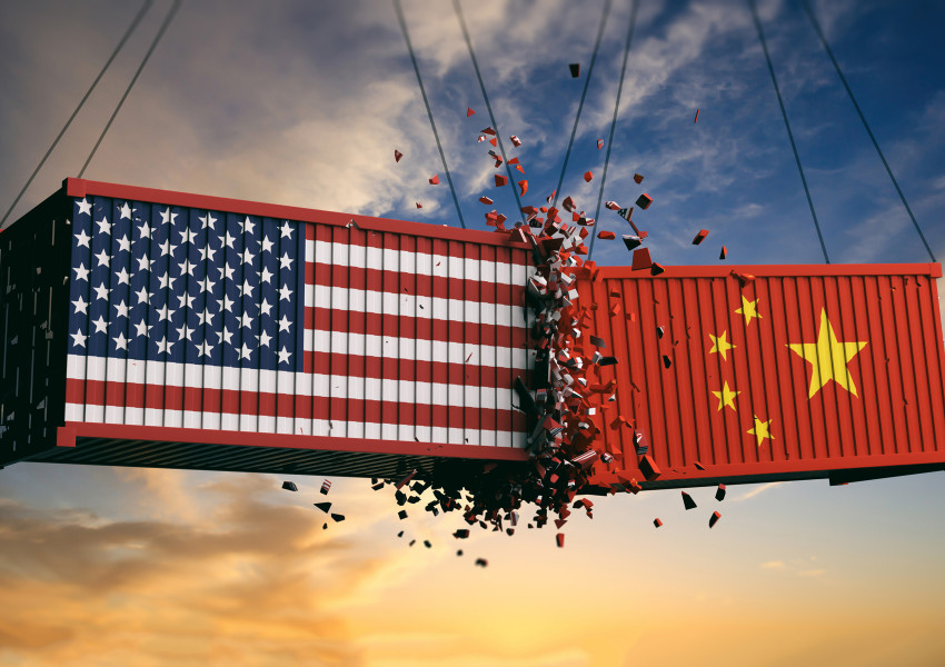 Американският президент подписа закон забраняващ вноса на стоки от Китай
