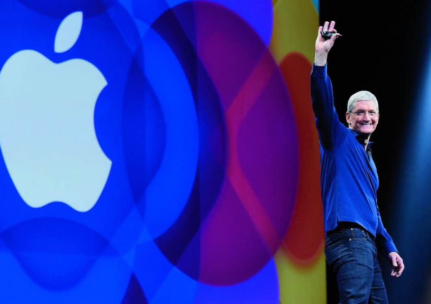 iPhone вече носи по-малко от половината приходи на Apple