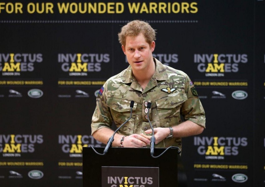 Принц Хари се учи да помага на ветерани с постравматично разстройство