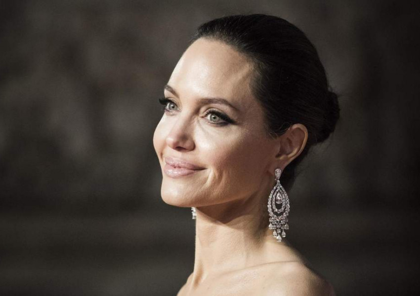 Анджелина Джоли влиза в политиката?