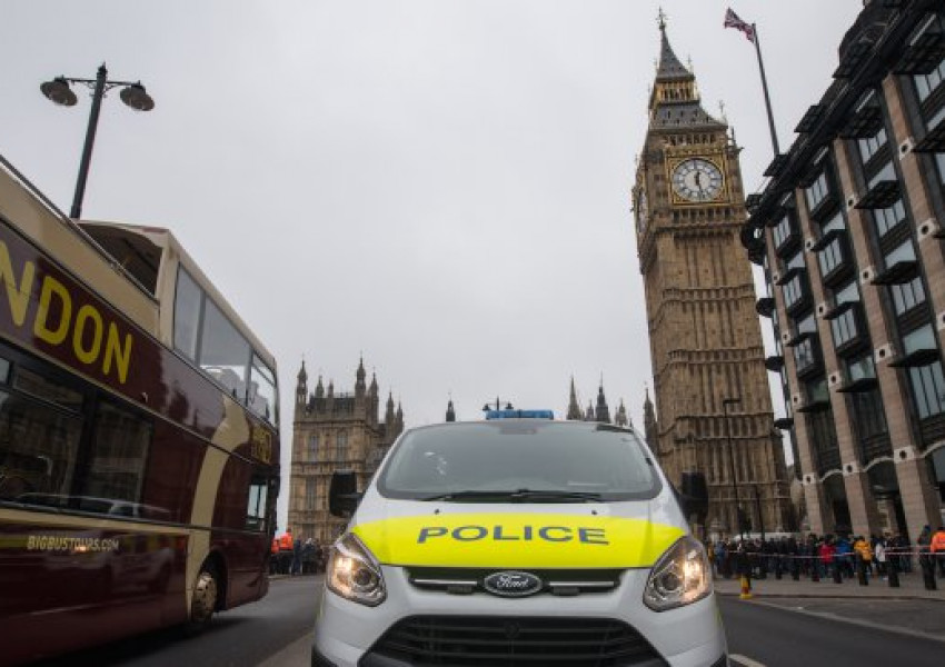 Арестуваха петима терористи в Лондон?