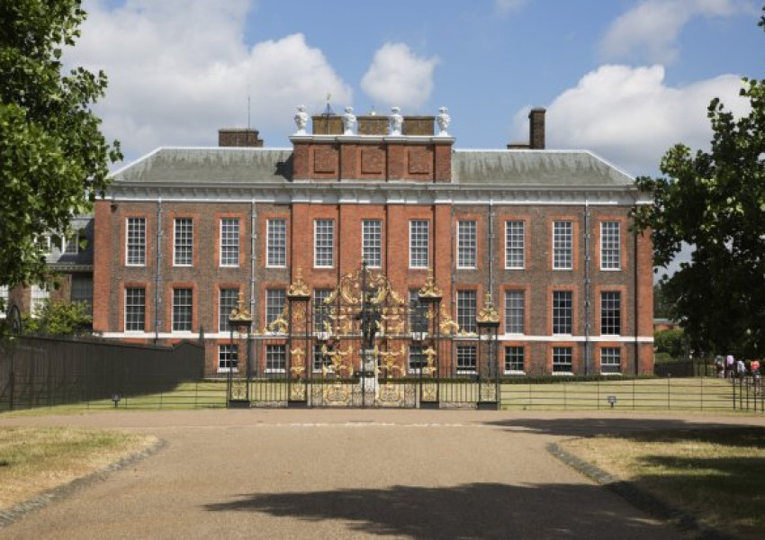 Извънредно! Проверяват писмо до Двореца за антракс!