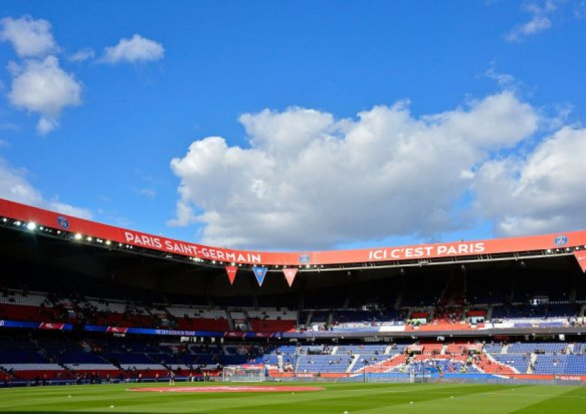 Откриха бомба до стадион с 50 хиляди души зрители