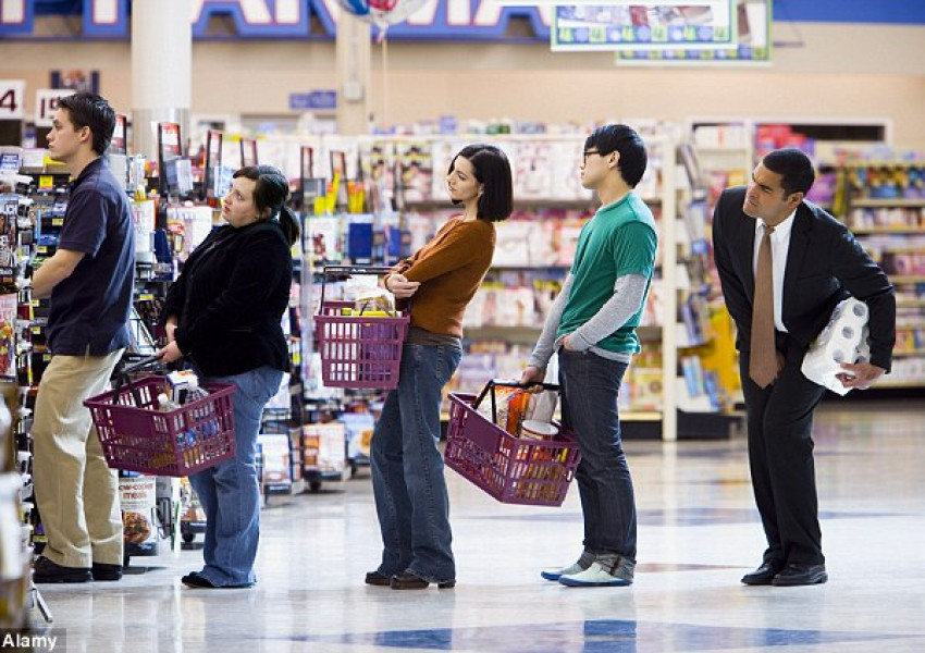 В кой британски супермаркет ще чакаме най-малко на опашка при касите?