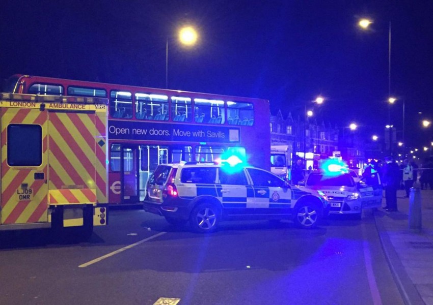 Автобус уби човек в Източен Лондон