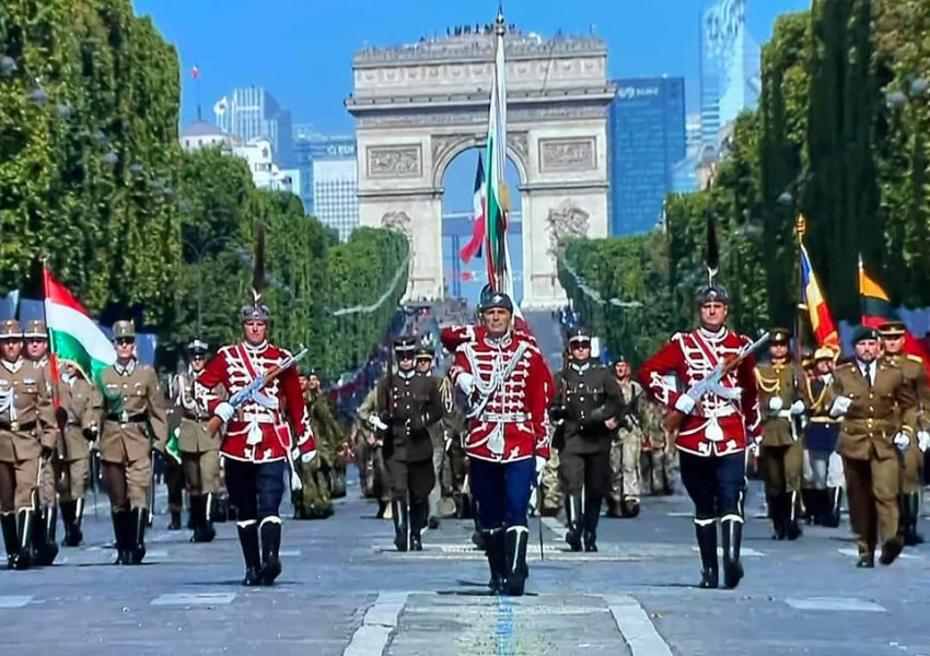 Гордост: Български гвардейци маршируваха с родния трикольор по Шан-з-Елизе в Париж на военен парад по случай националния празник на Франция