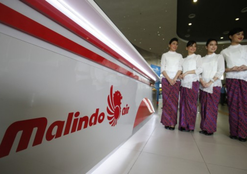 Екшън във въздуха: Гол пътник нападна стюардеса