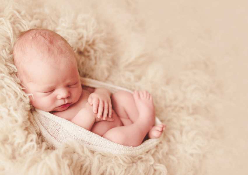 Жена продаде бебето си, за да си купи самолетен билет