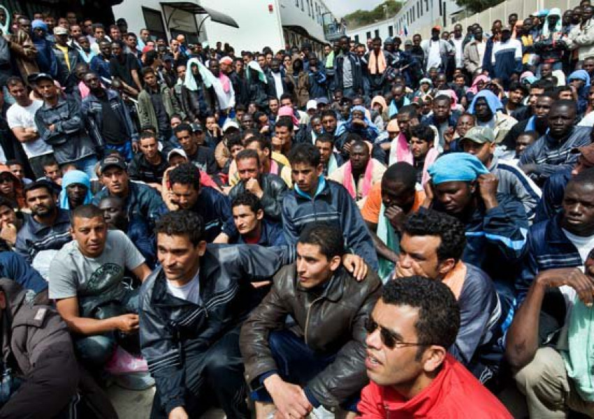 Бежанците да се преразпределят сред страните в Европа