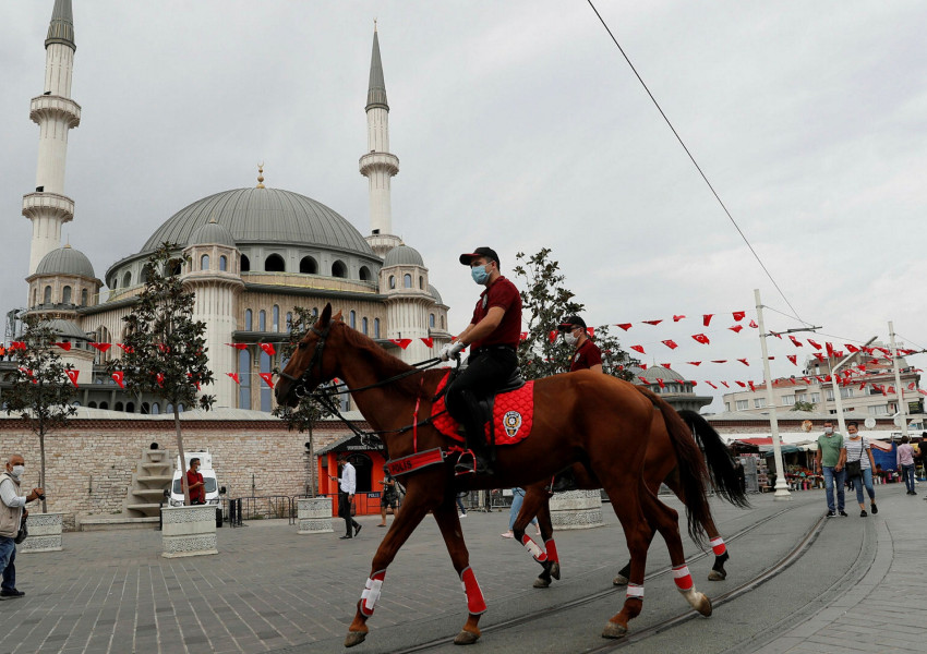 Рязък скок на новозаразените в Турция