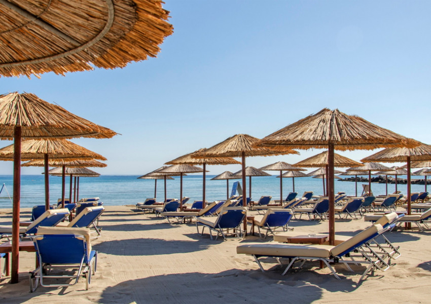 Натура 2000: Без шезлонги и чадъри на стотици гръцки плажове! 