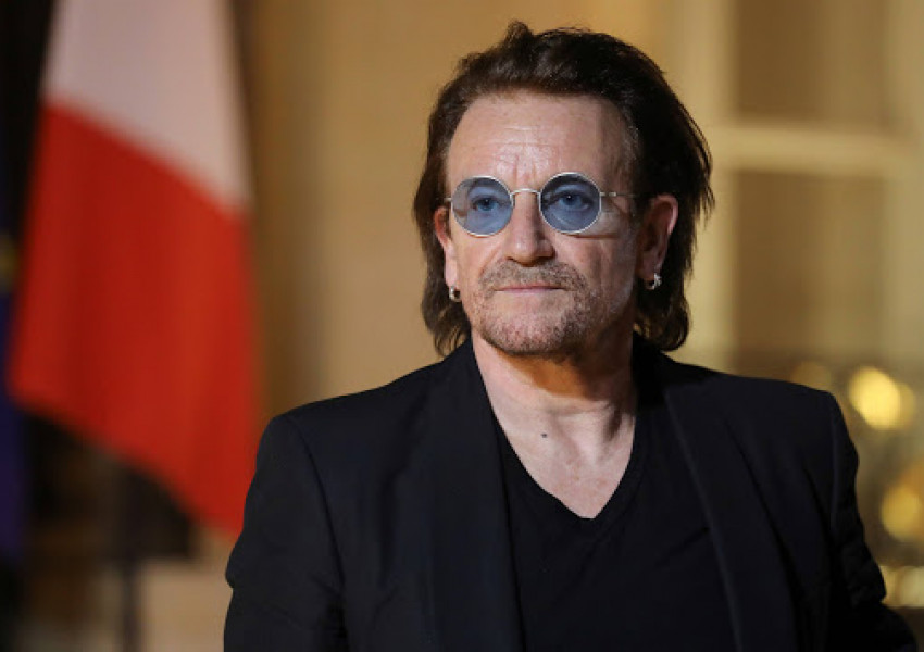 Боно от U2 обичал да се включва в радиопредавания под фалшиво име