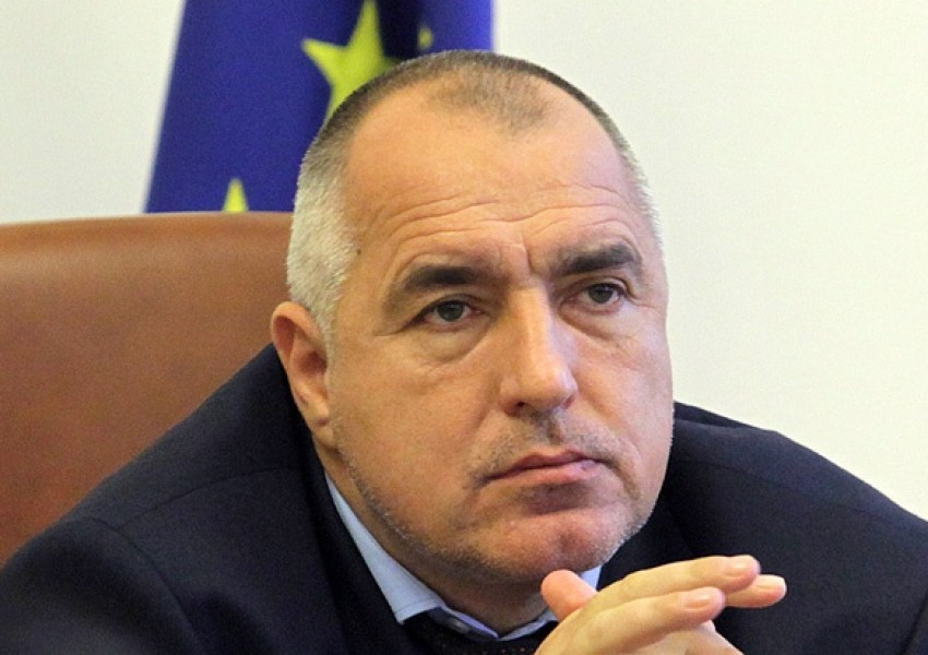 Борисов уволни измамници от Министерския съвет