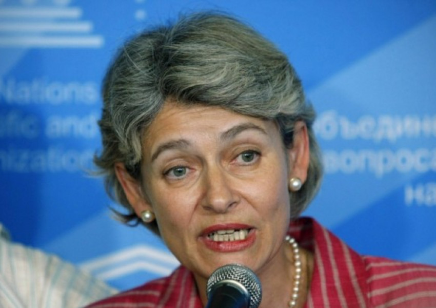 "Гардиън" със скандални разкрития за Бокова и съпруга й!