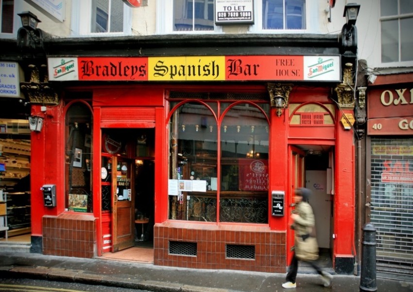 Кои са най-уютните малки барове в Лондон