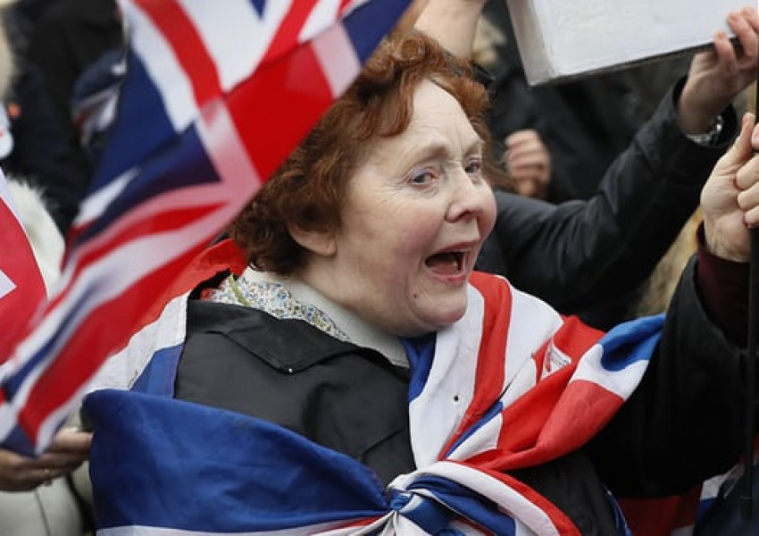 "Брекзит" струва по 600 паунда на година за домакинство