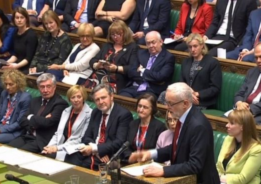 Корбин: Тереза Мей да отстъпи!