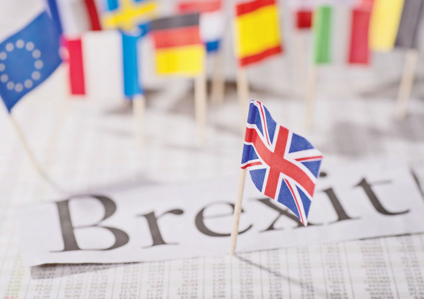 Великобритания остава в митническия съюз и след "Брекзит"