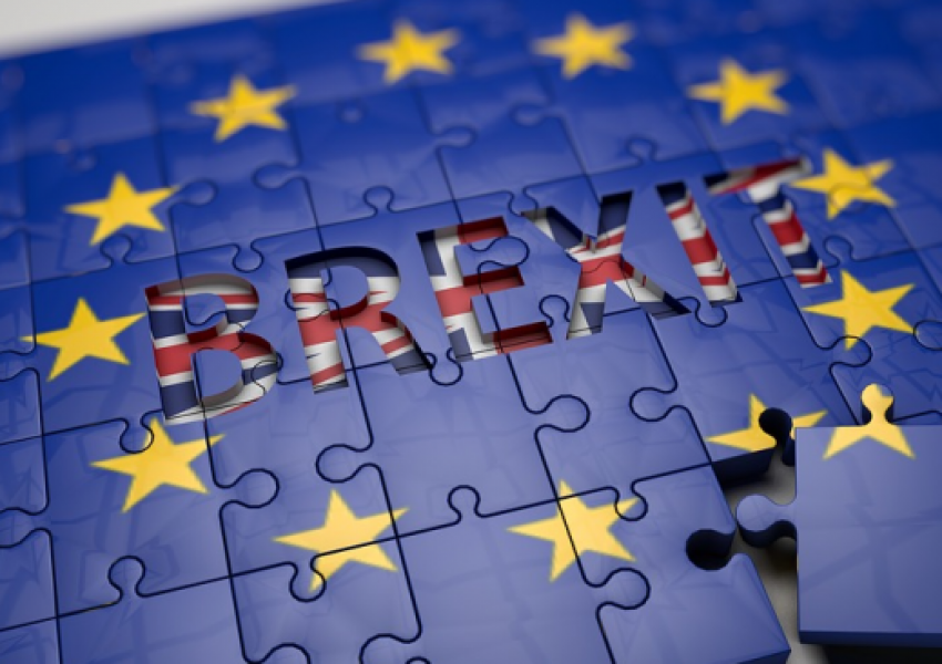 Как се става британски поданик?