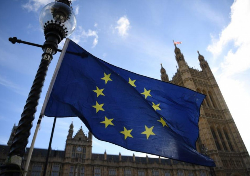 Европарламента няма да одобри "Брекзит" без предпазна мярка за Северна Ирландия