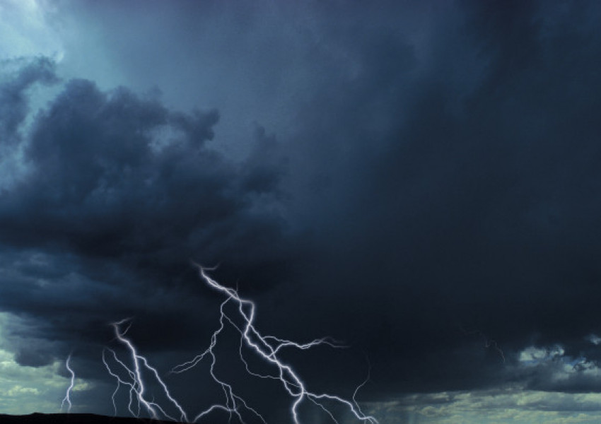 Ужас! Ураганът Мария вече е от пета степен!