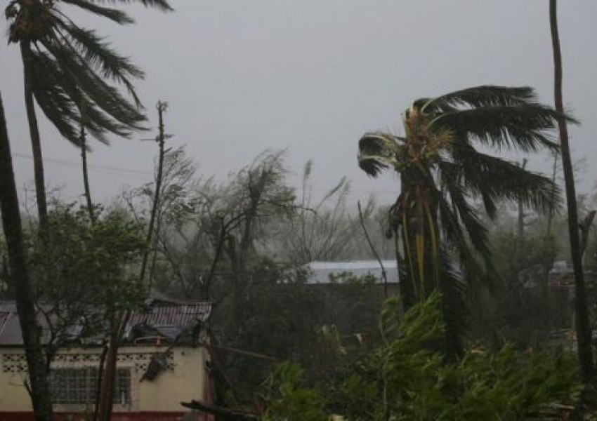 Ужасяваща буря удари Хаити