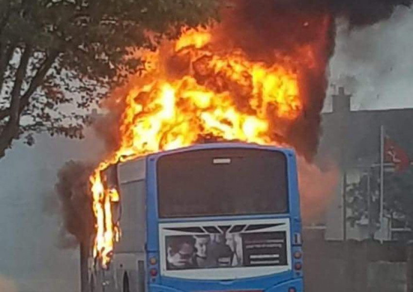 Нощ на терор в Белфаст