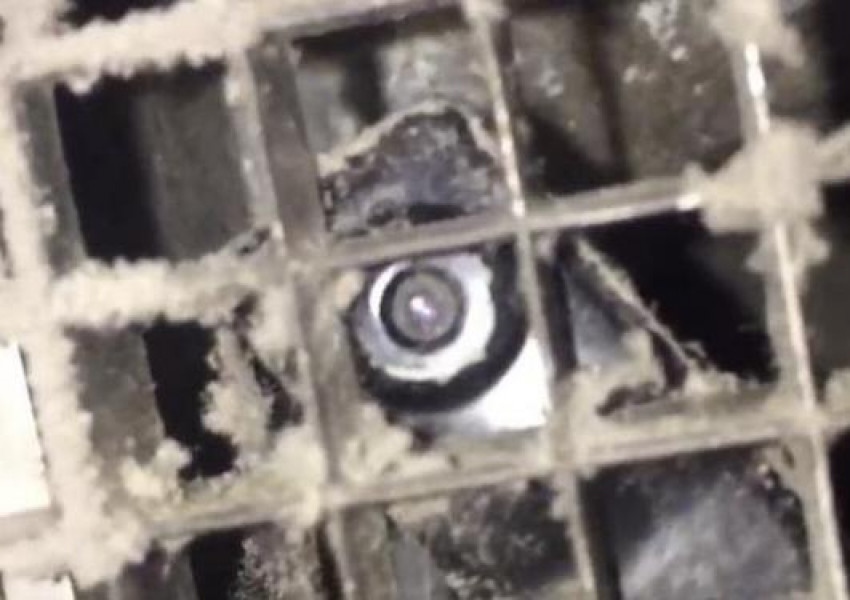 Клиент на "Старбъкс" в Южен Лондон откри шпионска камера в тоалетната