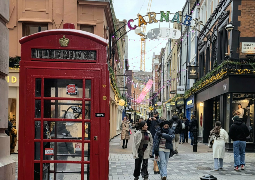 Магията на Карнаби Стрийт - там, където Лондон никога не е сив, а пазаруването е изкуство Магията на Карнаби Стрийт - там, където Лондон никога не е сив, а пазаруването е изкуство