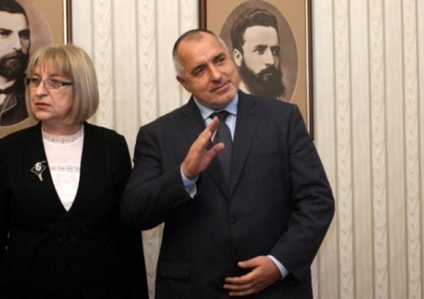 Цецка Цачева кандидат за президент на ГЕРБ?