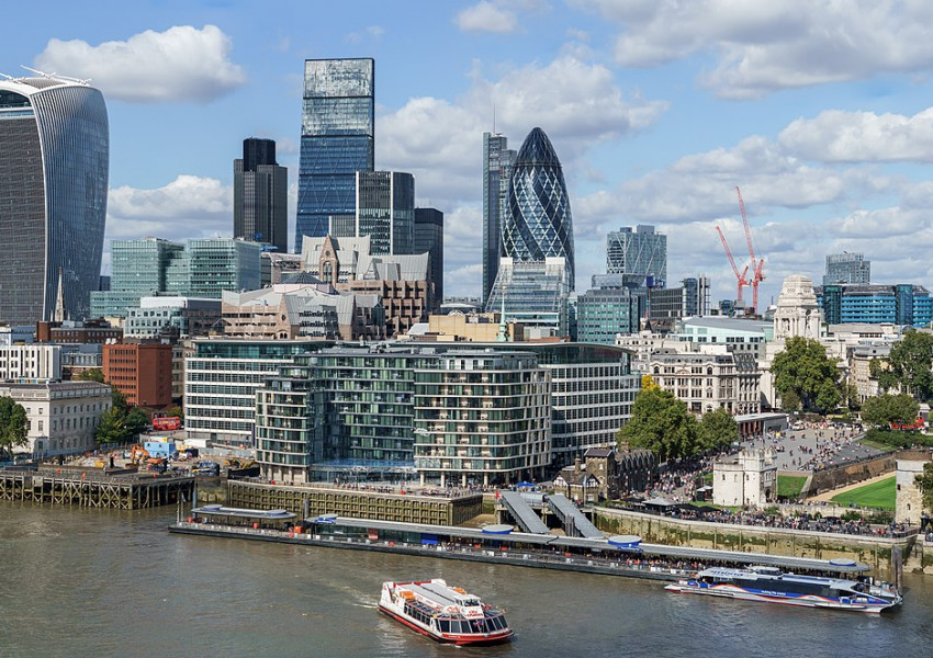 Евродепутати настояват Великобритания да не търгува след Брекзит със страни, считани за "данъчен рай"