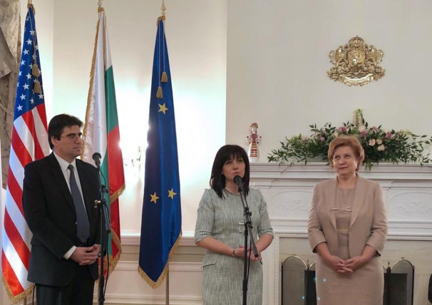 Цвета Караянчева: "Най-способните и знаещи българи заминават в чужбина!"