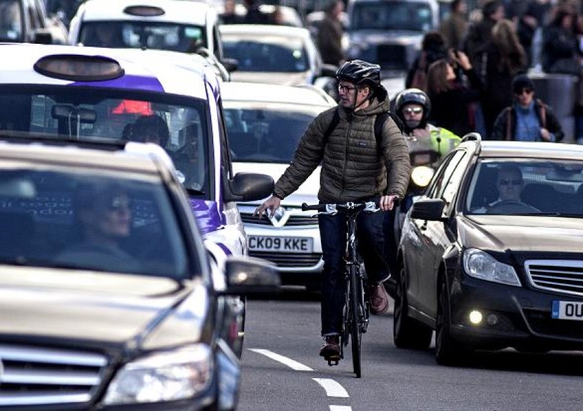 Цивилни полицаи ще дебнат опасни за велосипедистите шофьори