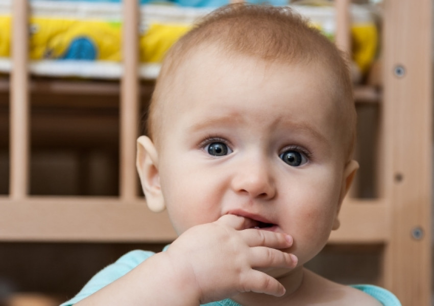 Как ще се помогне на българите, оглеждащи деца в чужбина?